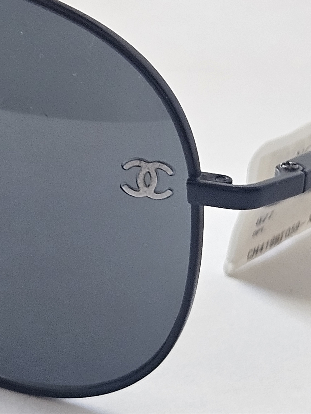 Chanel Pilot Sunglasses Gray Titanium Aviator New W Replacement Scews - Picture 2 of 9
